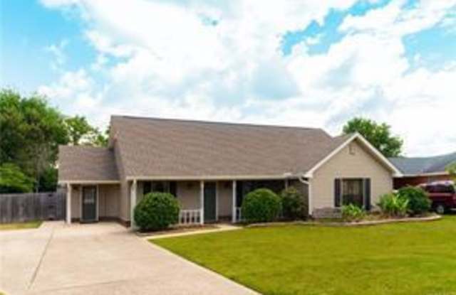 735 Summer Lane - 735 Summer Lane, Prattville, AL 36066