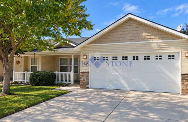 Charming 3-Bedroom Home in Meridian with a Private Backyard! Gallery 1