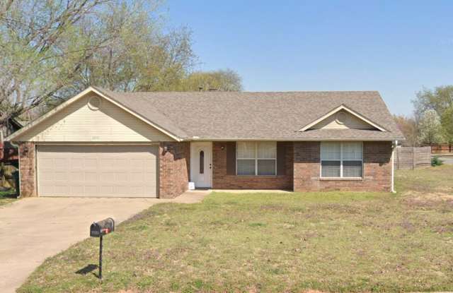 Charming Single Family Home in West Fayetteville! photos photos