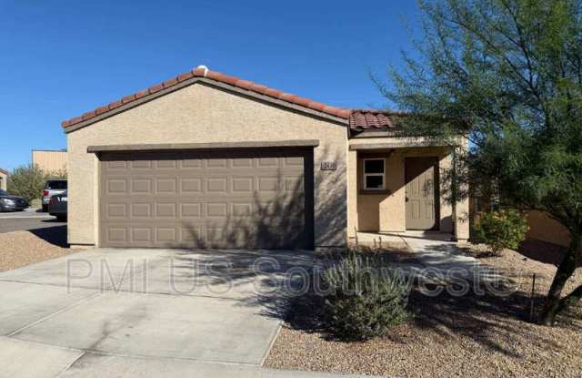 2430 River Valley Cir - 2430 River Valley Circle, Bullhead City, AZ 86442