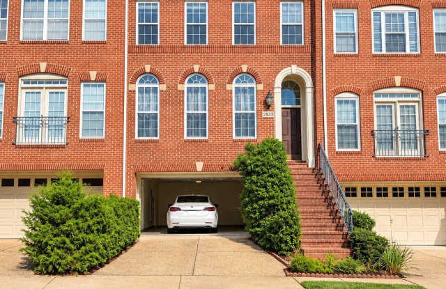 2833 GRACE FOREST Place Gallery 2