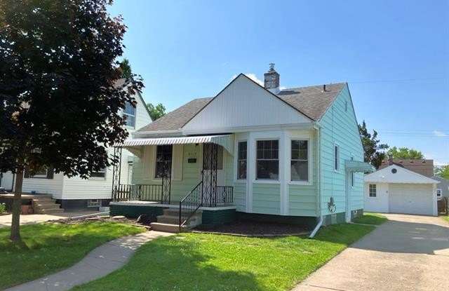 8112 COOLIDGE Avenue photos photos