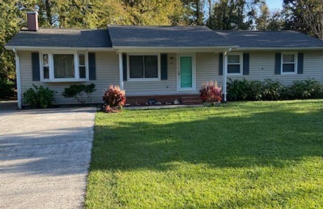 215 Gibbs Road - 215 Gibbs Road, James City, NC 28560