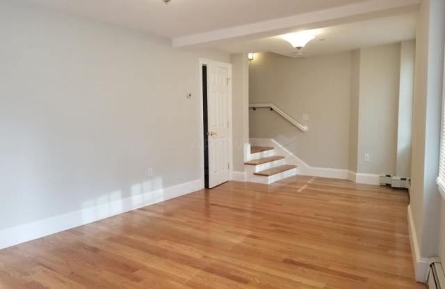 200 North St. photos photos