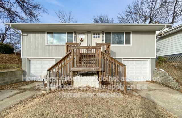9416 E 14th St S - 9416 East 14th Street South, Independence, MO 64052