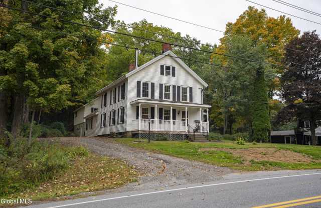 137 Daniels Road Gallery 2