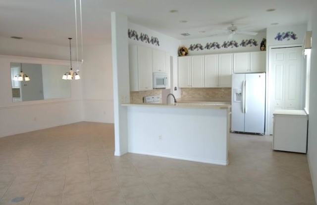 2385 Bainmar DR Gallery 3