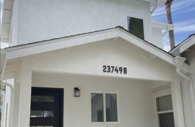 23749 B Canyon Dr Gallery 1