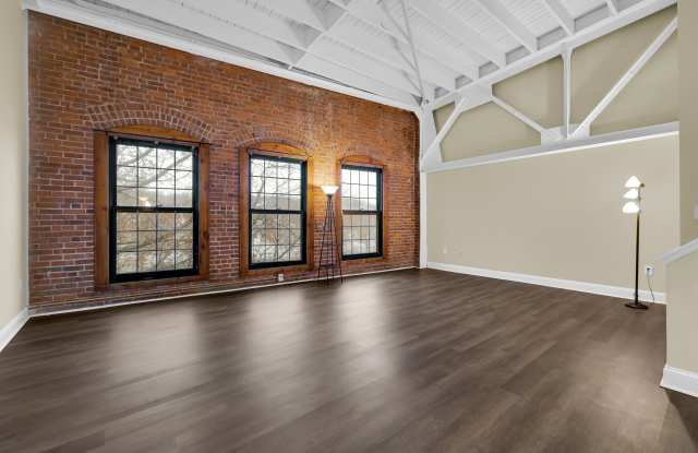 1 Front Street unit: 113 photos photos