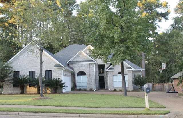 325 Pinewood Ln photos photos