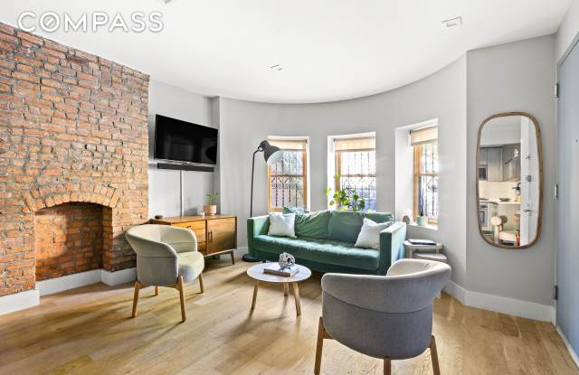 872 Saint Johns Place - 872 Saint Johns Place, Brooklyn, NY 11216