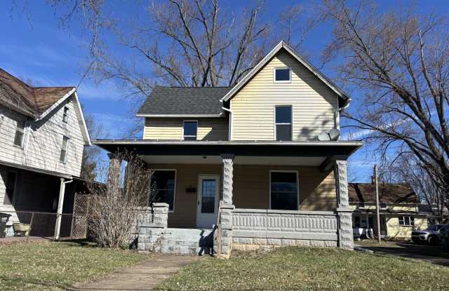 50 Forest Avenue Southeast photos photos