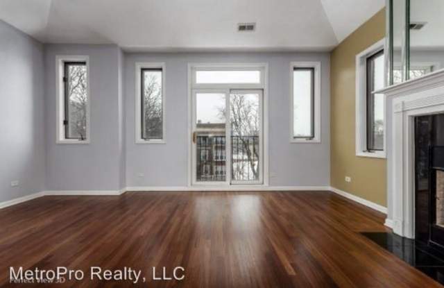 4140 South Michigan Avenue Gallery 2