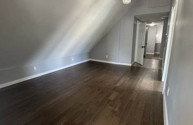 124 Brownell Street - 3 photos photos
