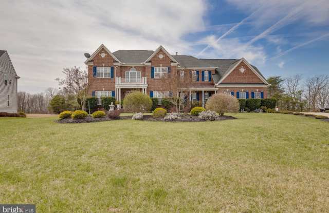 310 LISMORE DRIVE - 310 Lismore Dr, Fort Washington, MD 20744