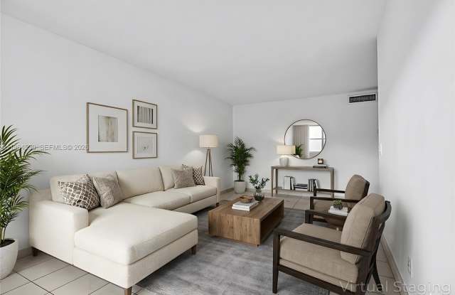 714 NE 10th St photos photos