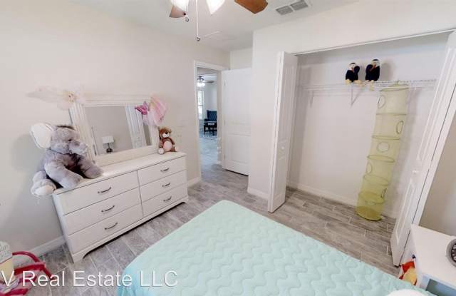 2017 Davis St - 2017 Davis Street, Tampa, FL 33605