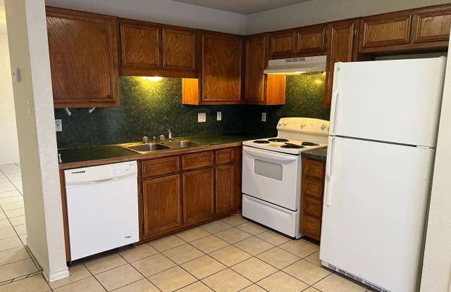 2517 Schwald Rd. - Call LONGHORN PROPERTIES @ 254-526-0382 FOR DETAILS ** Move In Special - $400 Off First Full Months Rent** Gallery 4