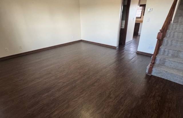 1252 Pleasant Valley Rd - 1252-7 photos photos