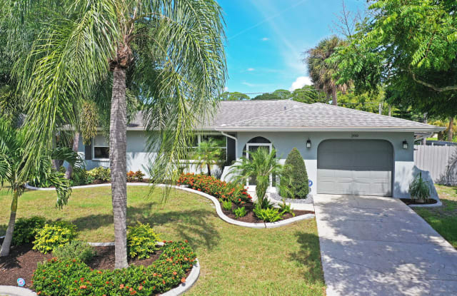 390 Randolph Road - 390 Randolph Road, South Venice, FL 34293
