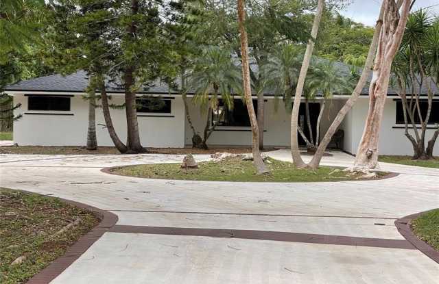 16881 SW 276th St photos photos