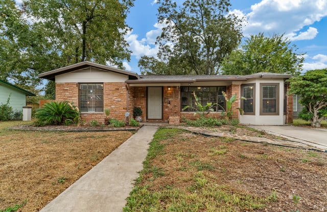 414 Storeywood Drive - 414 Storeywood Drive, San Antonio, TX 78213