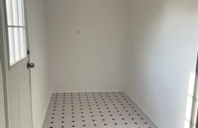 15013 Ceres Avenue photos photos