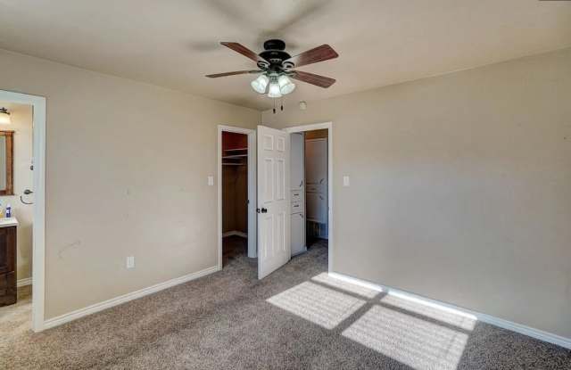 5716 Northwest Cedarwood Drive Gallery 2