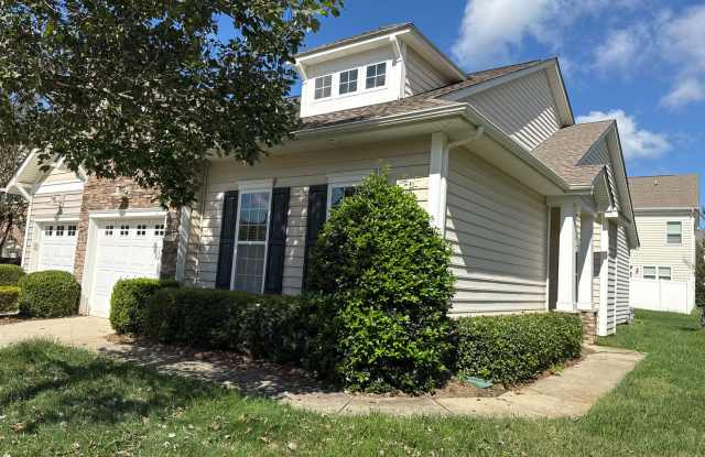 End unit in Waters Edge Community in Belmont! Gallery 2