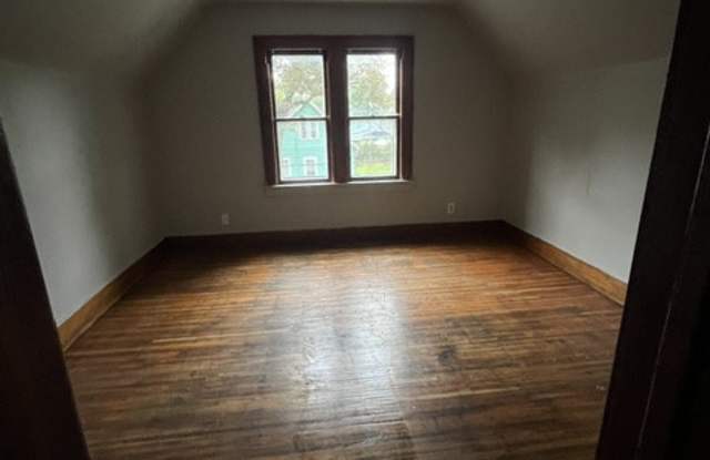 258 1st Street - Up photos photos
