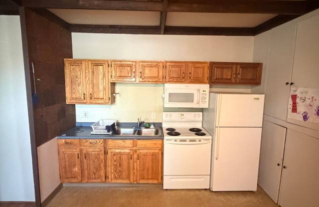1 Bedroom  1 Bath Gallery 3
