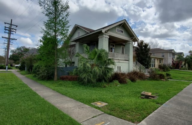 6651 West End Blvd - 6651 West End Boulevard, New Orleans, LA 70124
