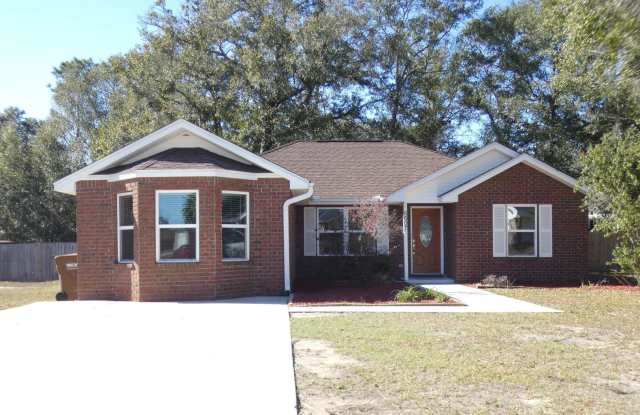 4-Bedroom Home On Cul-De-Sac photos photos