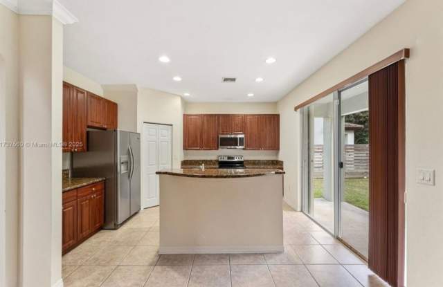Spacious 5BR House in Homestead photos photos Spacious 5BR House in Homestead photos photos