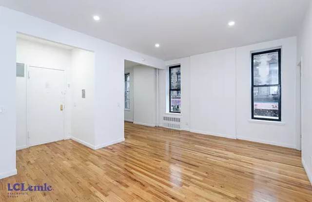 1361 Lexington Ave. photos photos