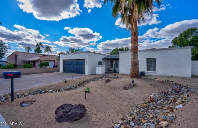 302 S Neely Street - 302 South Neely Street, Gilbert, AZ 85233