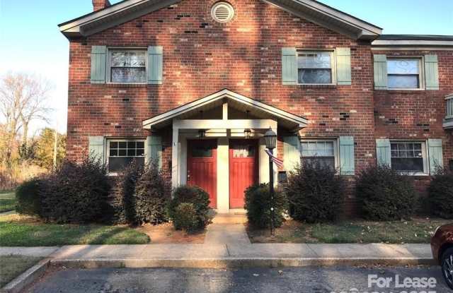 1207 Green Oaks Lane unit: L photos photos