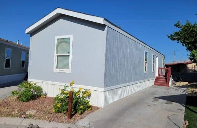 2038 Palm Street - 2038 Palm Street, Sunrise Manor, NV 89104