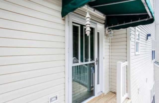 408 Coastal Walk Place 204 Gallery 2