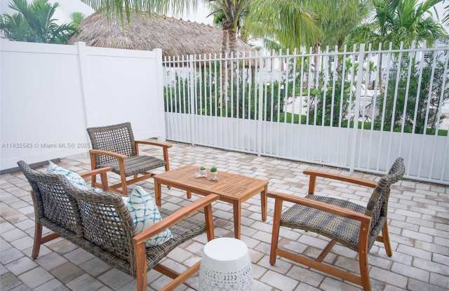 3644 Blue Fin Way photos photos