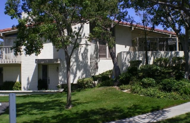 421 Vista Parada - 421 Vista Parada, Newport Beach, CA 92660