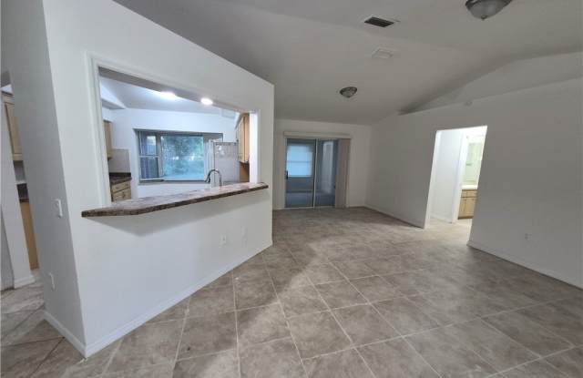 1213 W Sorrento Drive Gallery 4