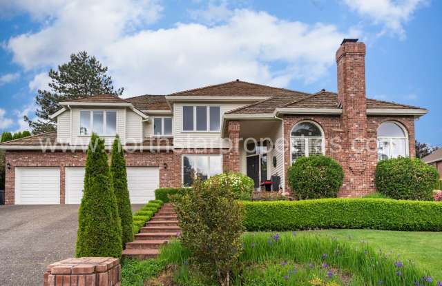 Elegant Palisades Living with Exceptional Space & Timeless Style photos photos
