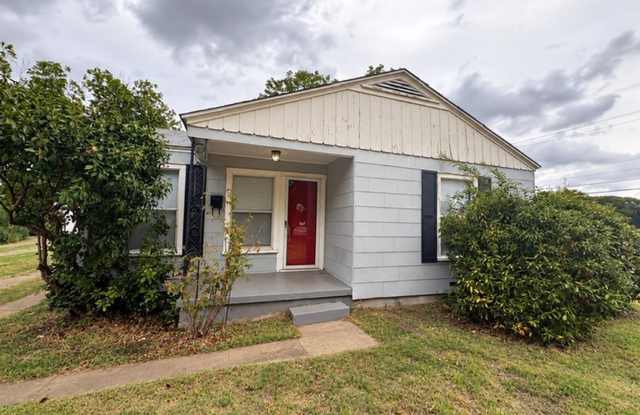 1626 ARDATH AVENUE Gallery 1