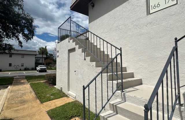 170 WINDTREE Lane Gallery 2