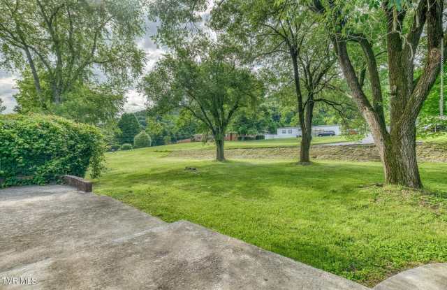 329 Old Stage Trail Gallery 2