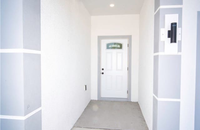 18141 E Wintergarden Avenue Gallery 3
