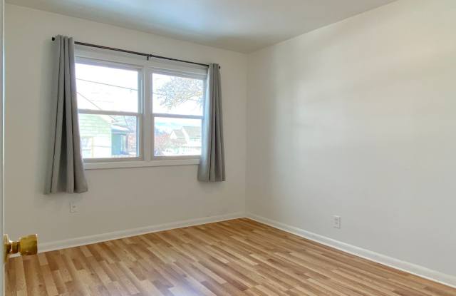 Convenient Location Gallery 4