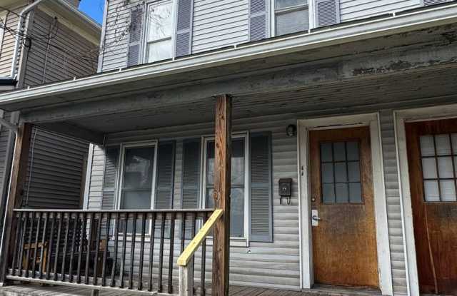 42-44 Filbert St. Milton Gallery 1