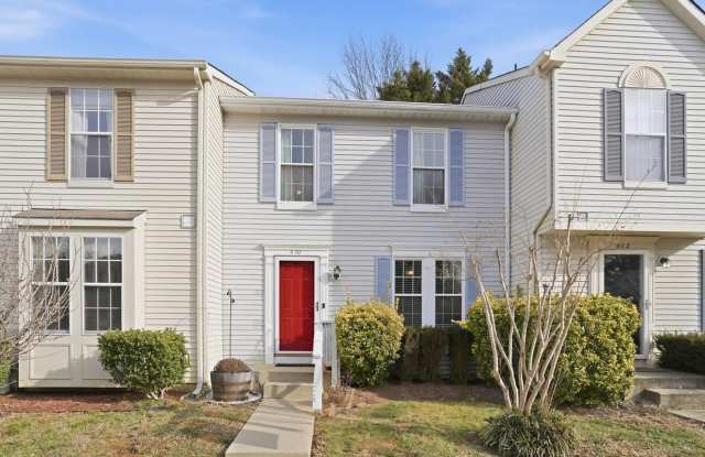 570 Quaker Ridge Ct Gallery 1